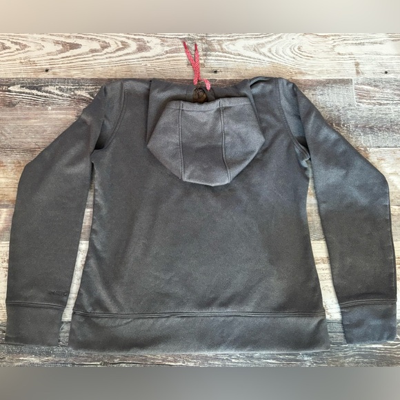 Women’s Grey, Dri-Fit Under Armour Hoodie w/Pink & Camouflage - Picture 2 of 5